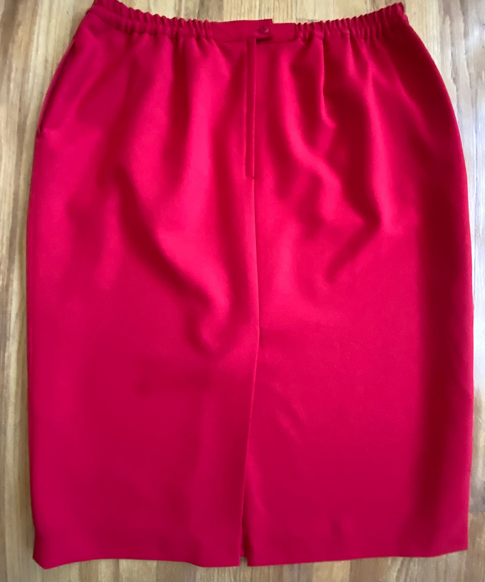 Thumbnail: Vintage Embroidered Red Apple Novelty Pencil Skirt