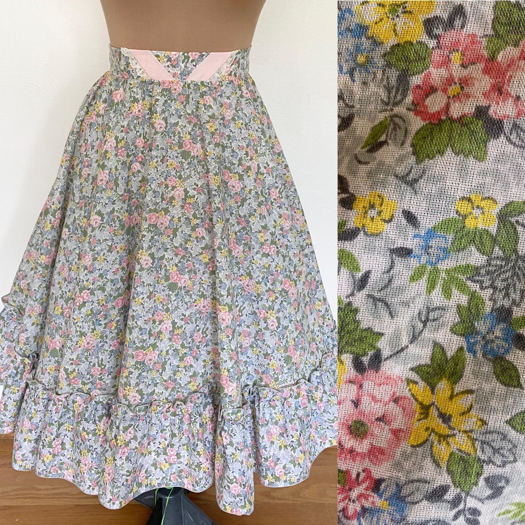 Vintage 70s-Inspired Floral Ruffled Circle Skirt