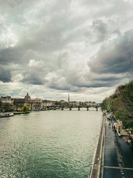 PARIS 7
