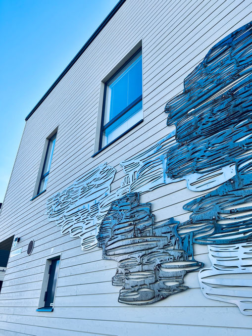 FACADE SCULPTURE / KAARNA by Susanna Sivonen