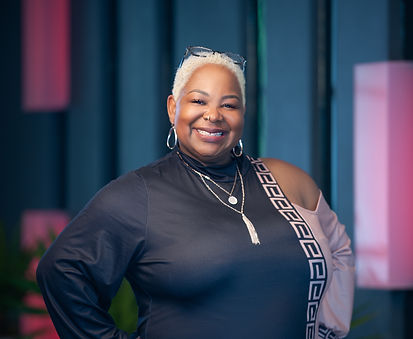 Emily Vann Bus Portraits-180_edited.jpg