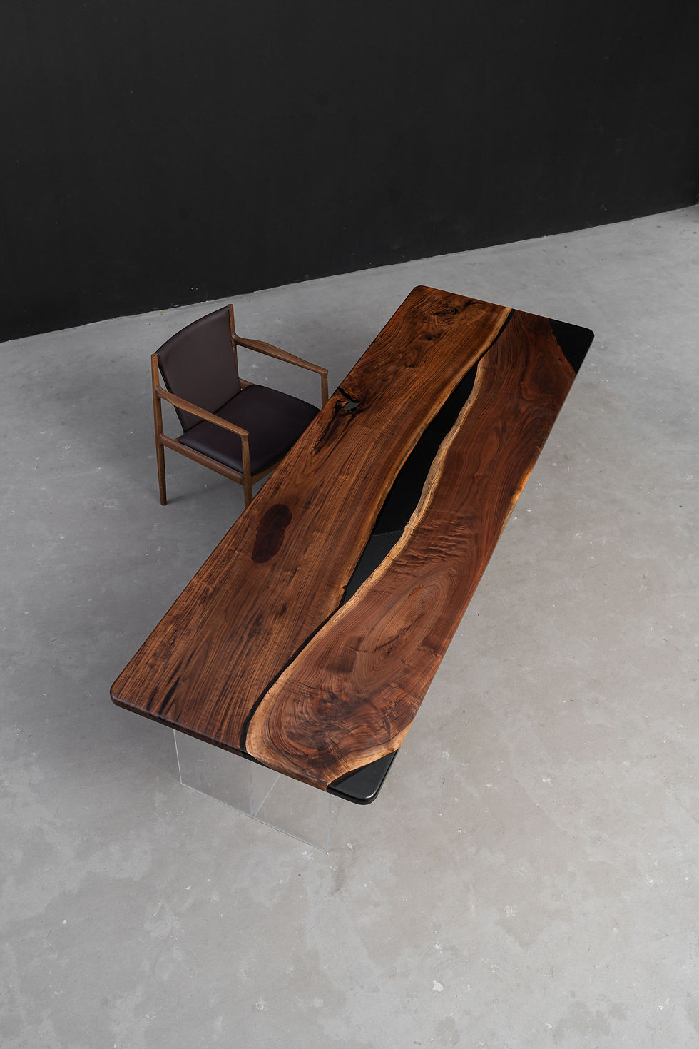 Thumbnail: American Black Walnut 270x90x4cm