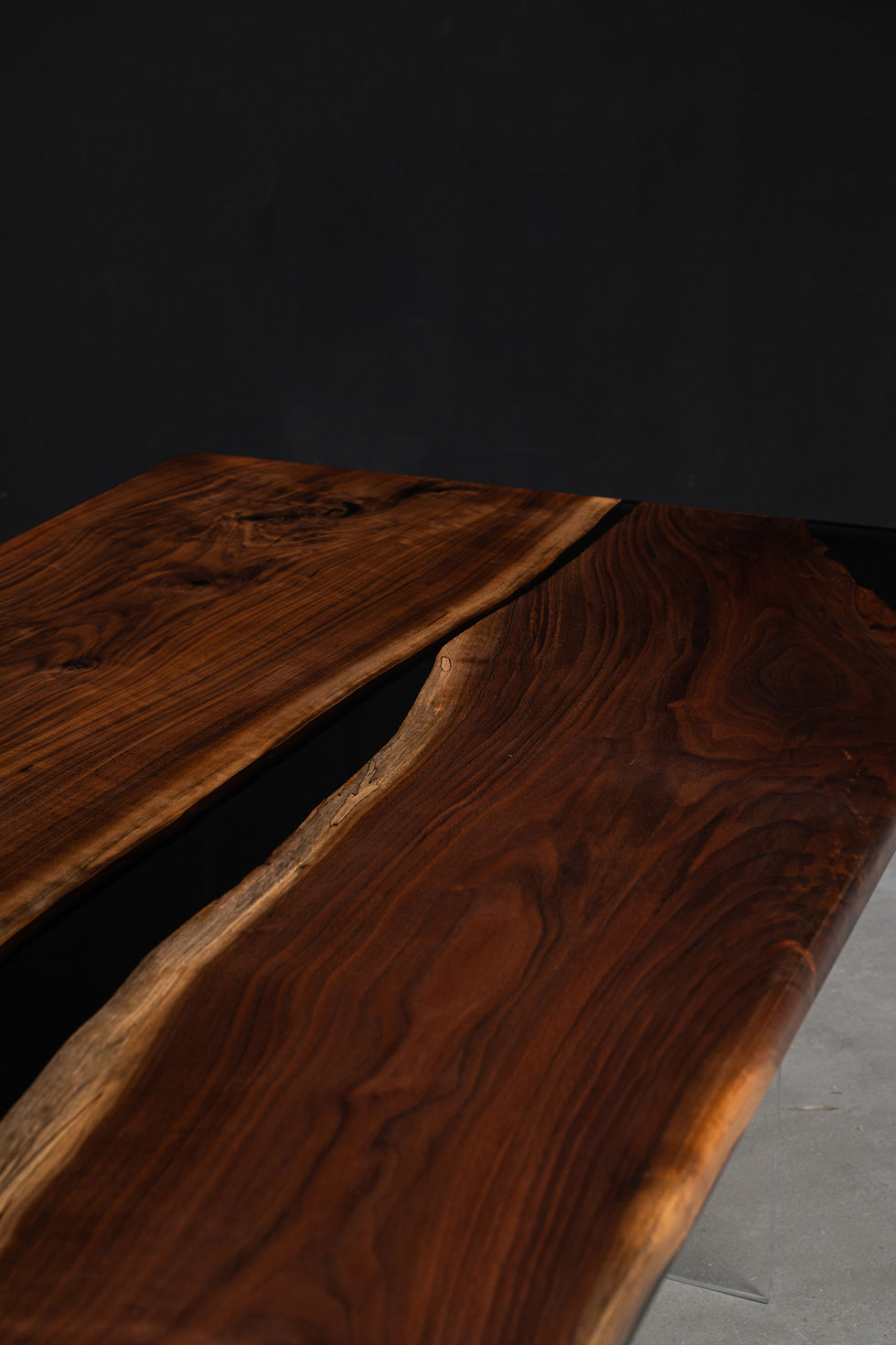 Thumbnail: American Black Walnut 270x90x4cm