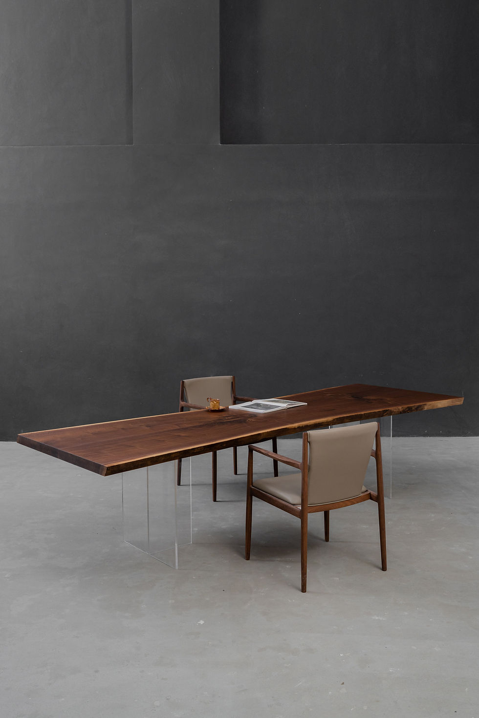 Thumbnail: American Black Walnut (Bookmatched) 310-106-82-103-5.3cm
