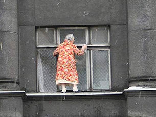 Q&A: Why would I engage a premium service such as 'Leighs Window Cleaning' instead of &#