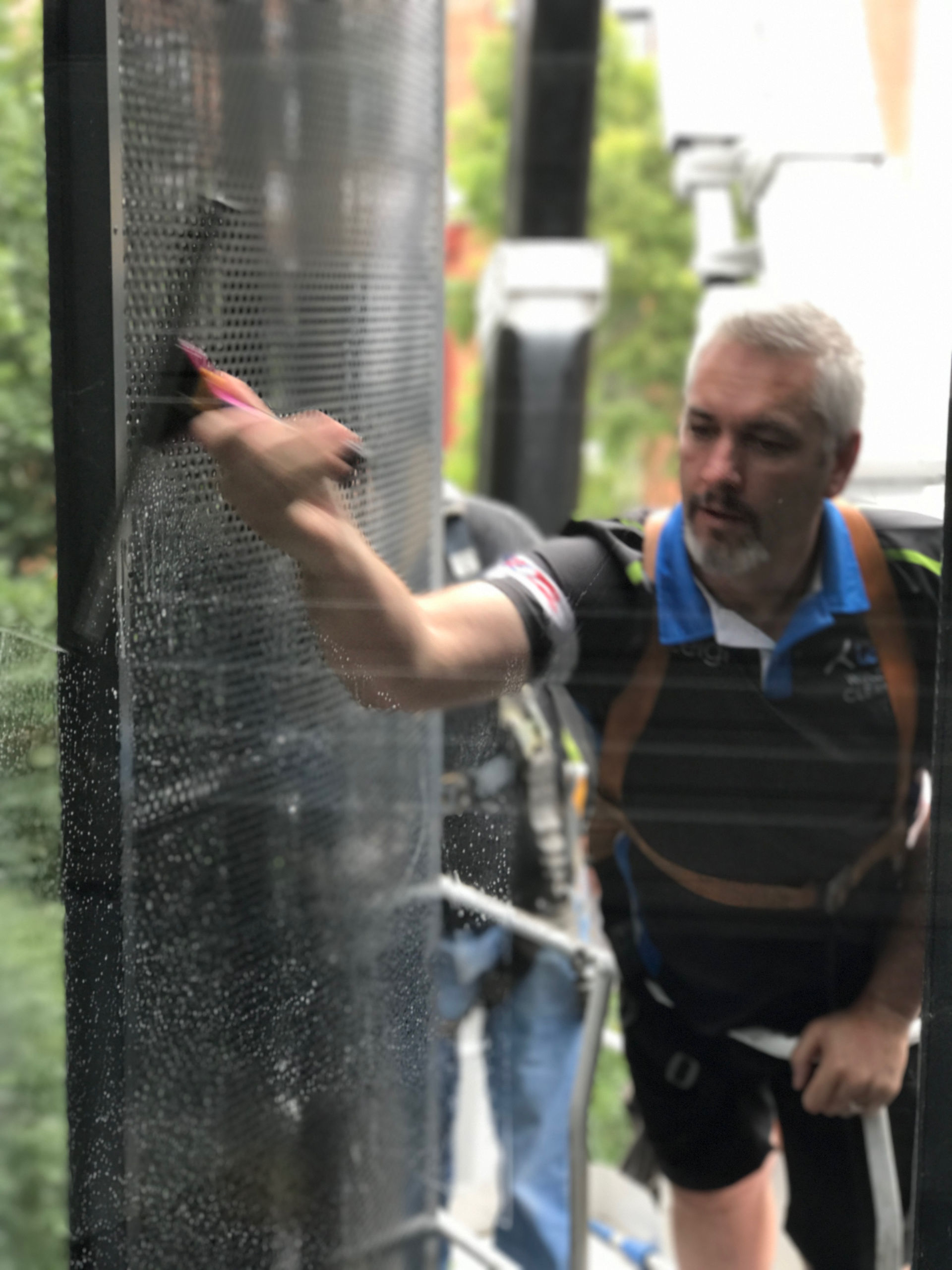 Leighs window cleaning melbourne