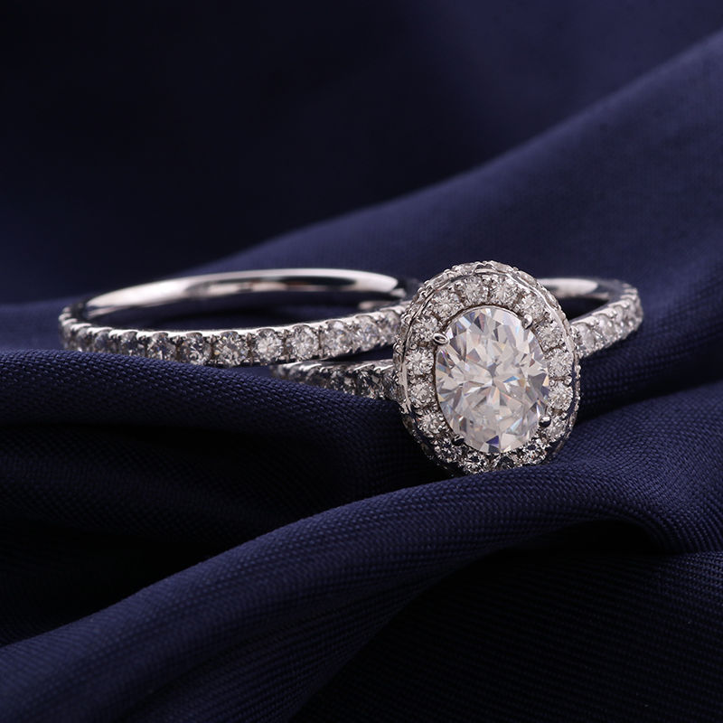 Thumbnail: 1.5ct Classic Oval Halo Moissanite Wedding Set