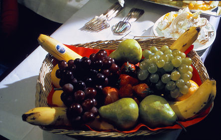 fruit-in-first-class-during-the-1980s_26247921983_o.jpg
