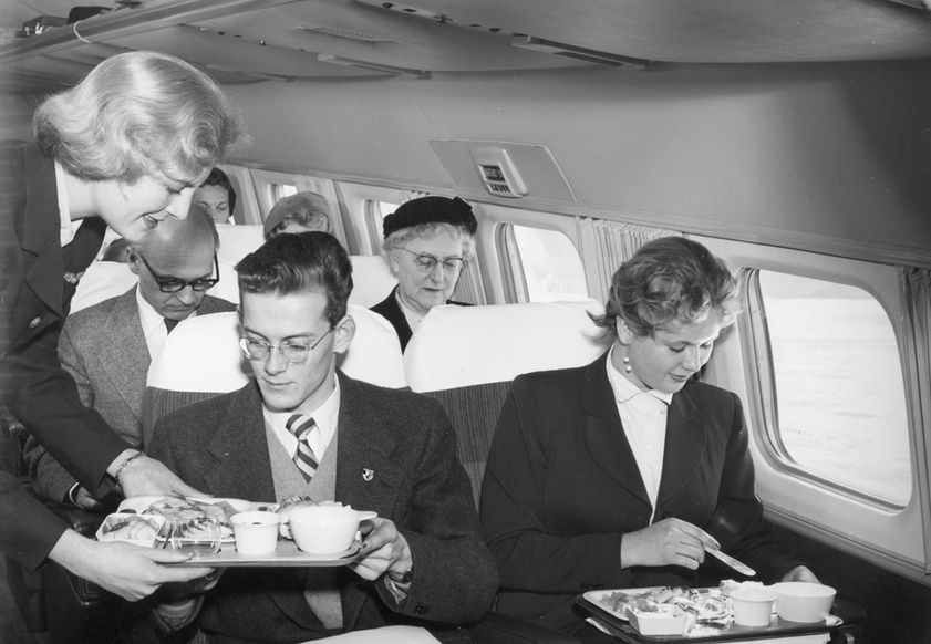 cabin-service-in-the-sky-at-sas_26302740934_o.jpg