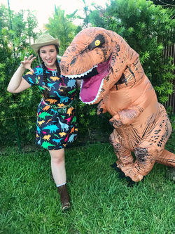 Live Dinosaur with Dinosaur Party Hosts