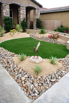 desert backyard 10.jpeg