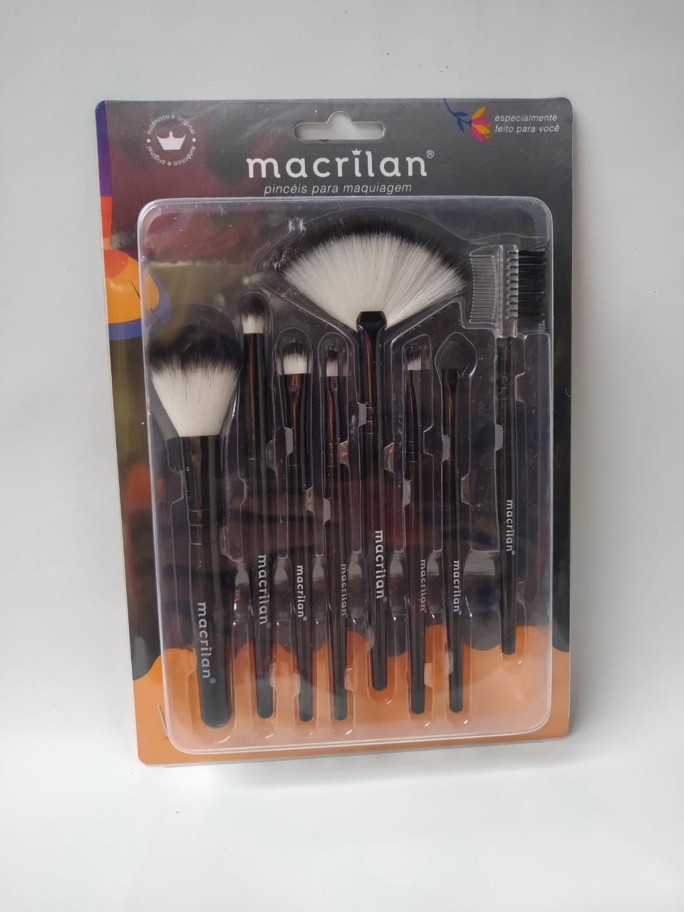 Kit 8 Pinceis Maquiagem Macrilan - Preto REF: KP3-1A, podem ser usados para aplicação de produtos líquidos, cremosos ou em pó