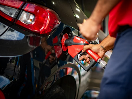 Governo pede fiscalização rigorosa após “aumento indevido” da gasolina