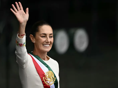 Claudia Sheinbaum assume presidência no México prometendo maiores direitos sociais e crescimento econômico