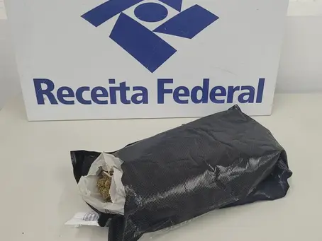 Receita Federal apreende mais de meio quilo de skunk no Aeroporto do Galeão/RJ