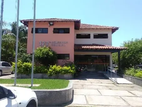  Polícia Militar encontra drogas enterradas e prende um homem em Búzios