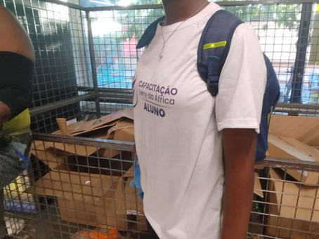 Mãe acusa supermercado de racismo contra adolescente na Zona Oeste: ‘Pegou pelo braço’