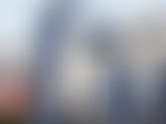 Criança sofre grave acidente e perde parte do dedo em escada rolante de shopping em Niterói