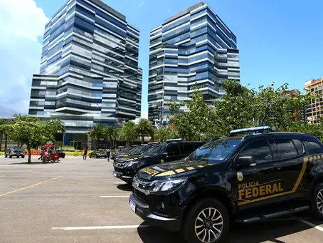 PF quer investigar entrada de ex-assessor de Bolsonaro nos EUA