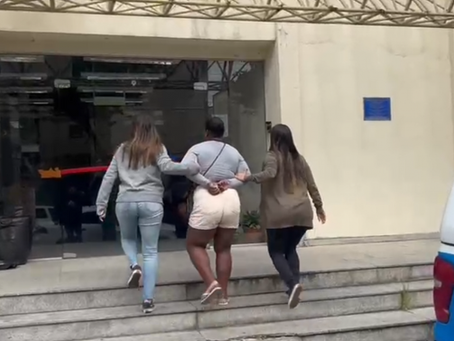 Polícia prende mulher por atear fogo e matar amante