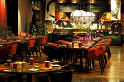 restaurant-1090136_1920.jpg