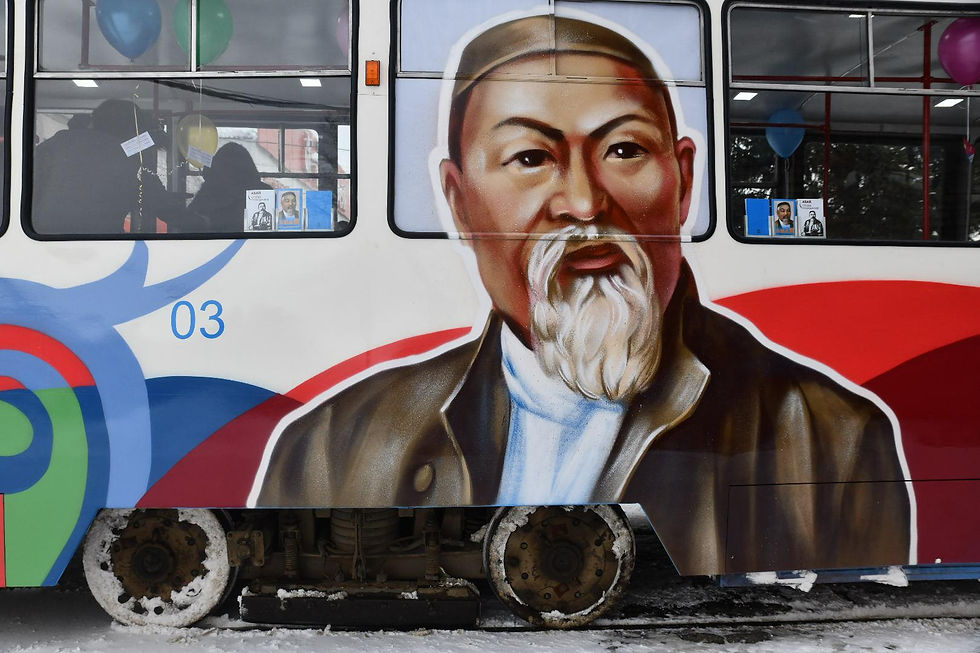 Необычный трамвай к 175-летию Абая запустили в Усть-Каменогорске