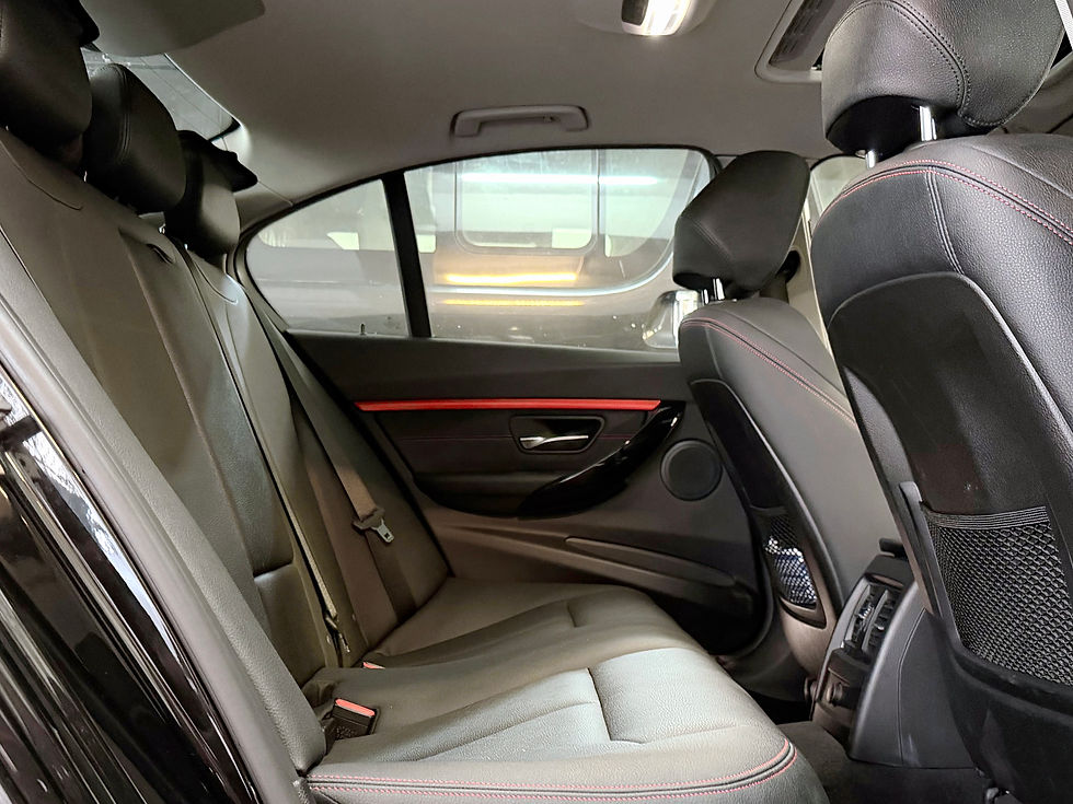 縮圖：2018 BMW 318iA SALOON SPORT