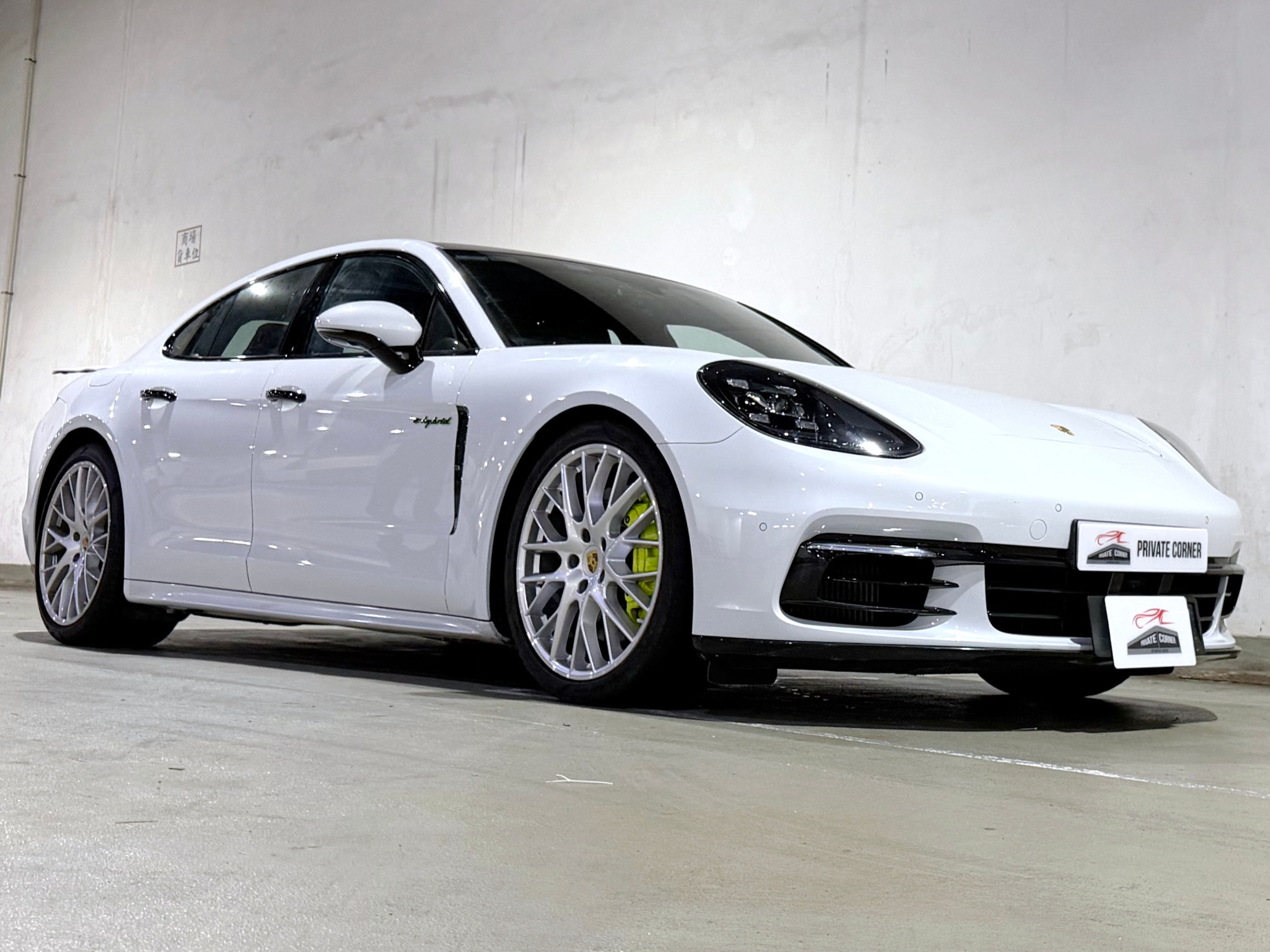 2017 PORSCHE PANAMERA 4 E-Hybrid