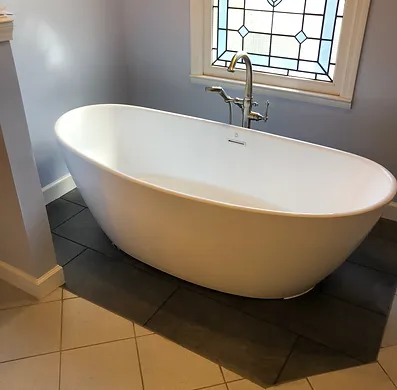 pj free standing tub.jpg