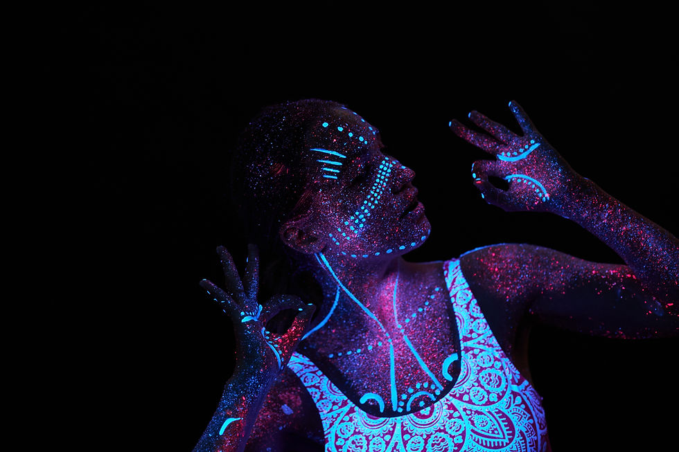 art-woman-cosmos-in-ultraviolet-light-entire-body-2023-11-27-05-18-19-utc.jpg