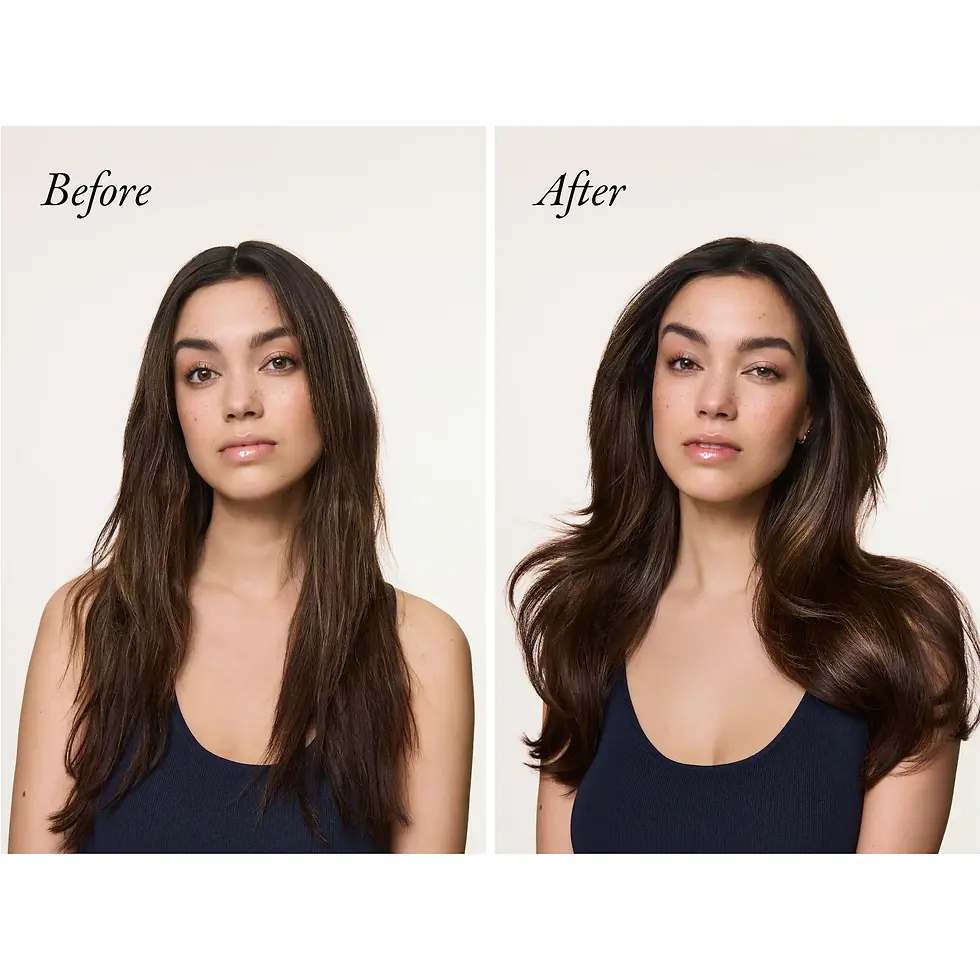 Miniature : "Résultats avant et après l'utilisation du produit Mirror Rinse d'Oribe au salon de coiffure Jouvanceau à Lyon 6ème. Les cheveux apparaissent plus lisses, brillants et volumineux, avec un éclat visible après l'application de ce soin de luxe."