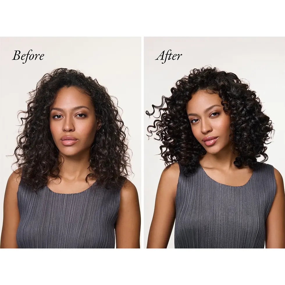 Miniature : "Comparaison avant et après l'utilisation du produit capillaire Mirror Rinse au salon de coiffure Jouvanceau à Lyon 6ème. Ce soin redonne brillance et définition aux boucles, pour des cheveux hydratés et éclatants."