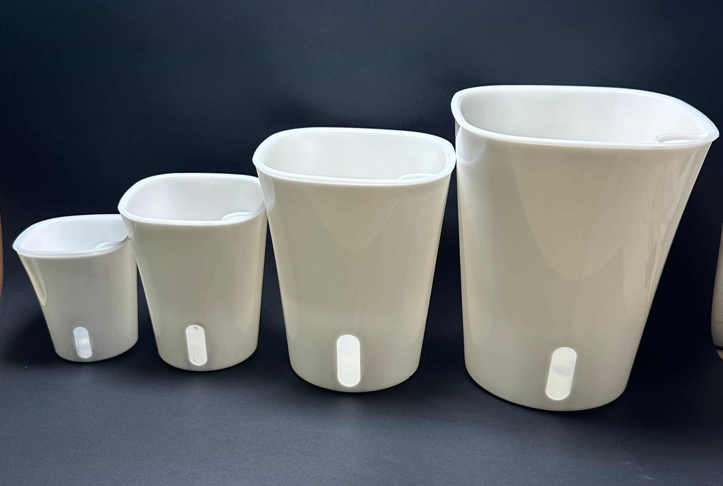 Self-Watering Pots – Small, Medium, Large & XL Easy-Care Planters