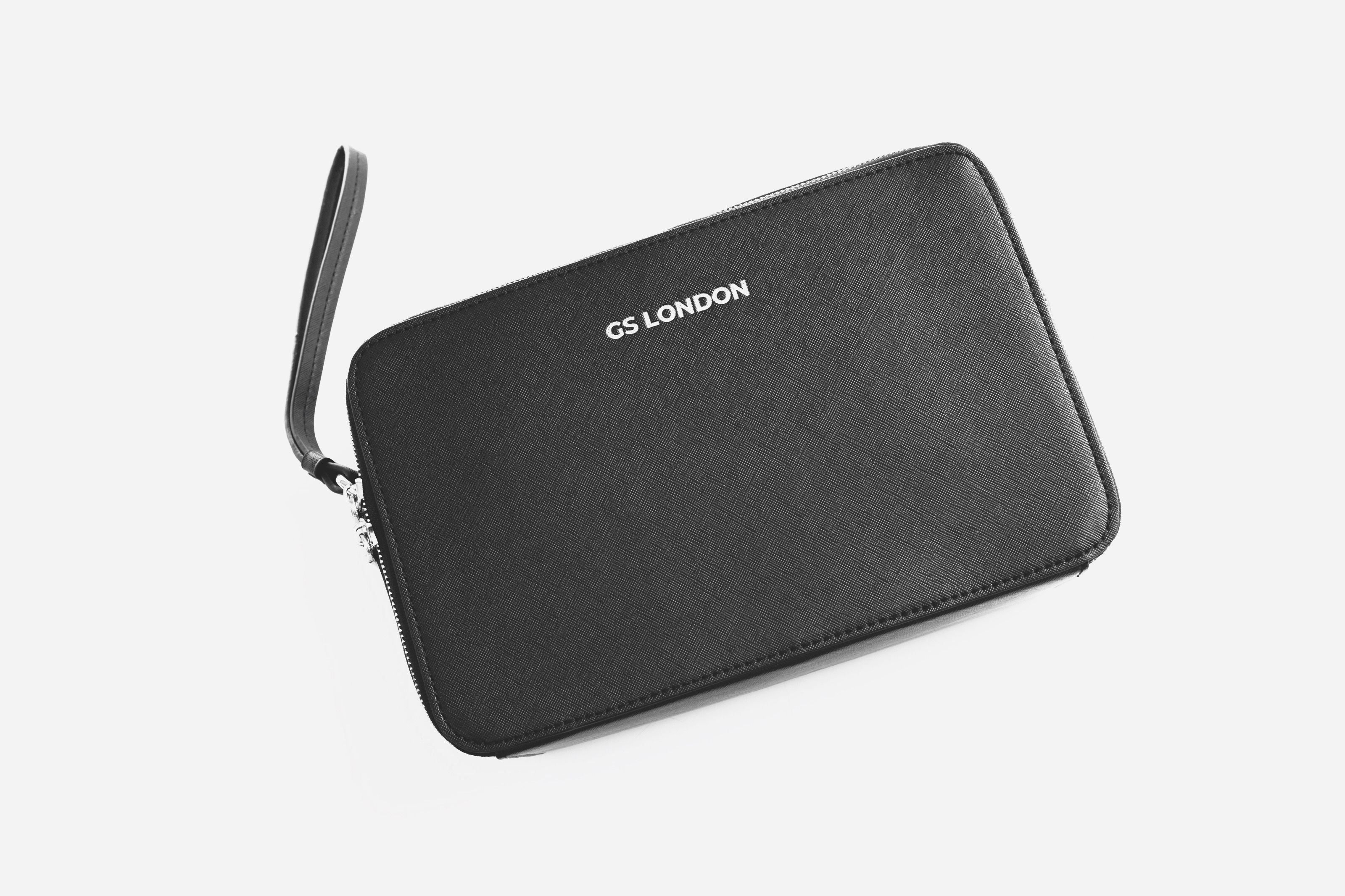 Men’s toiletries bag