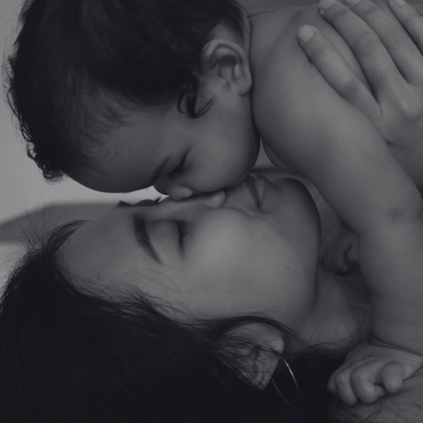 Navigating the Challenges of Early Postpartum Recovery: Real Stories from Our Community