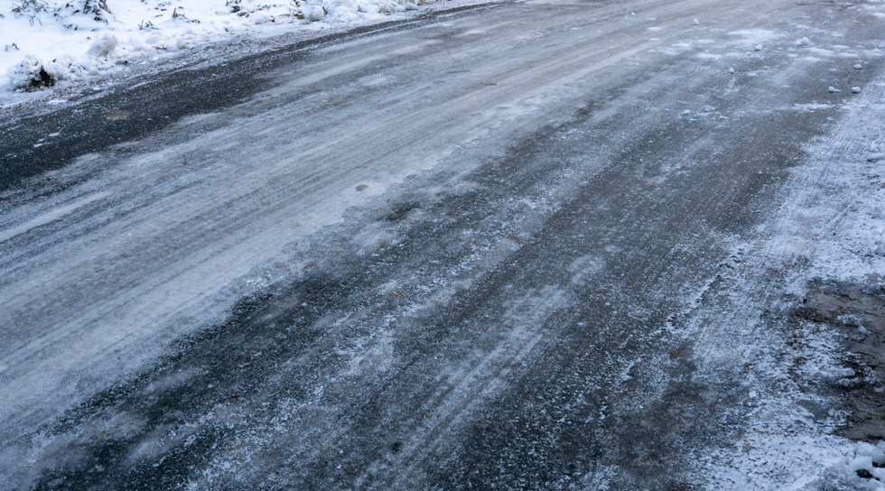 路面が凍結してる道路