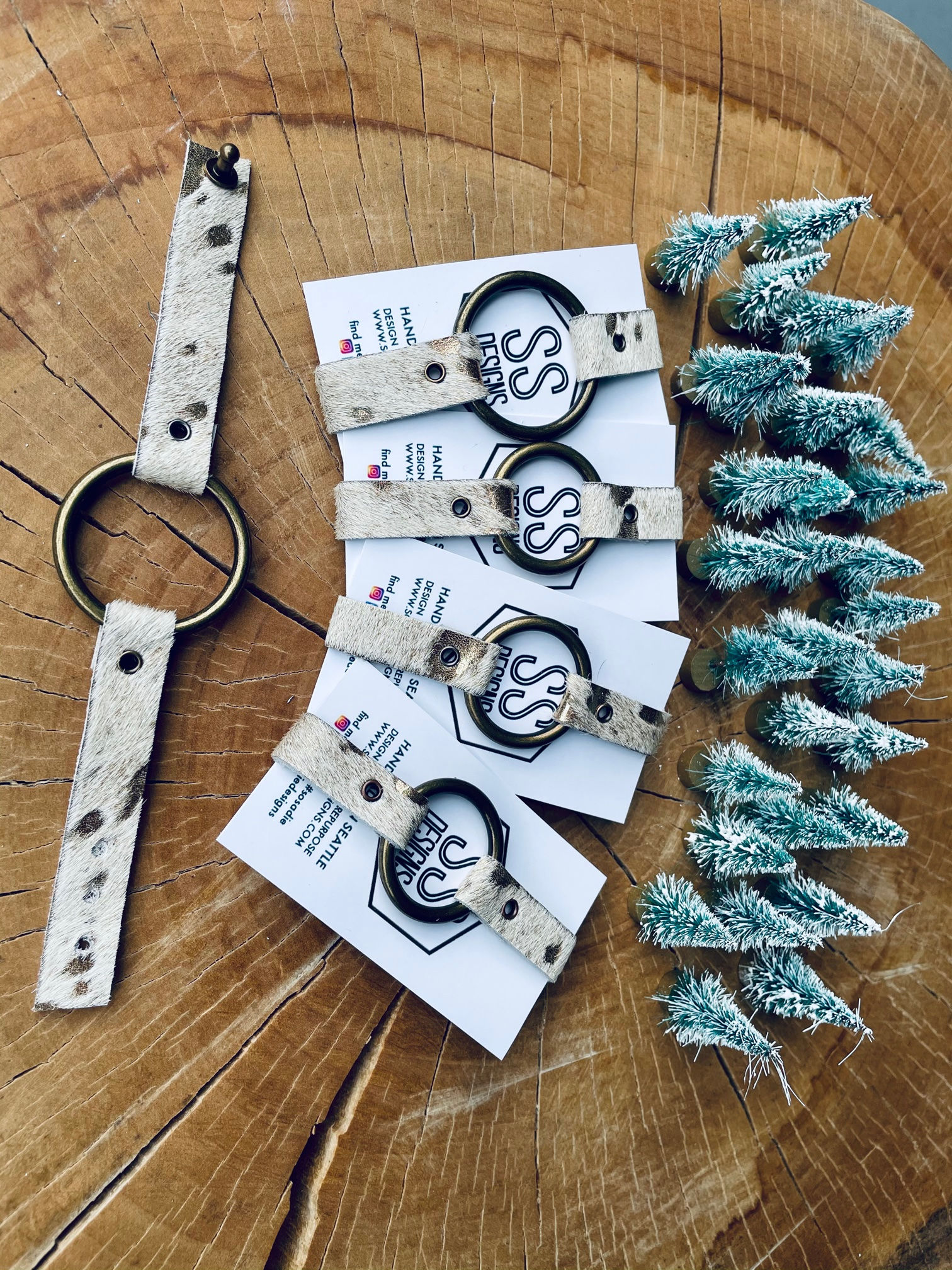 cream hair on + gold fleck bracelet