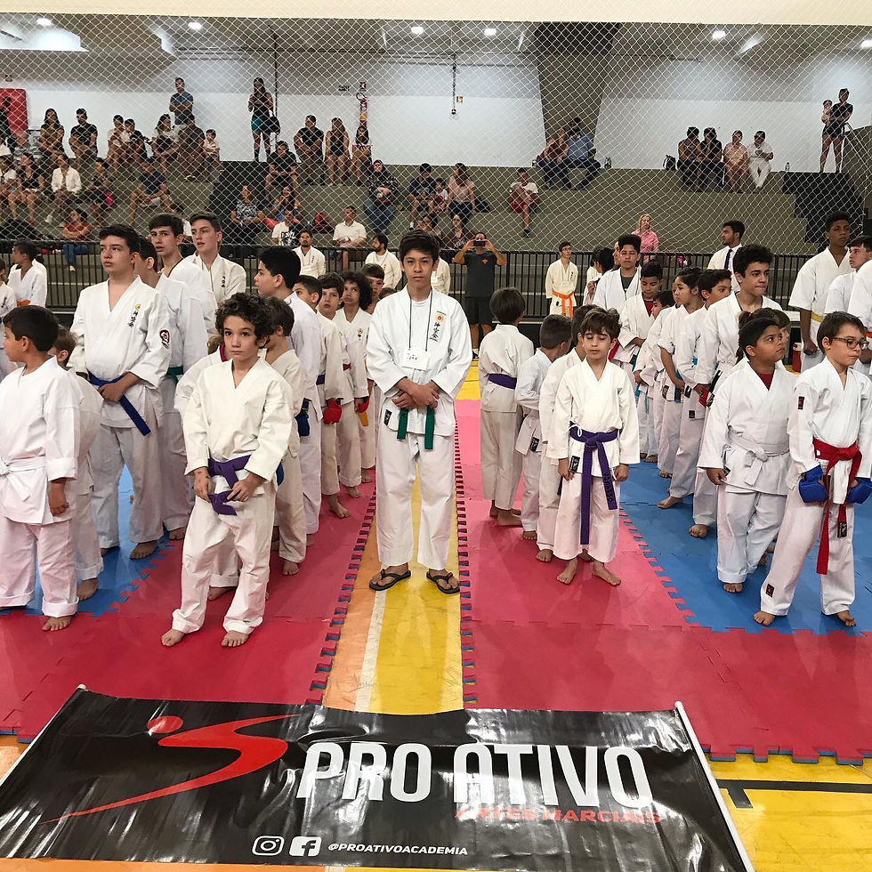 Alunos do Bueno Dojo no III Campeonato Kyoshi Edson Menezes de Karate 