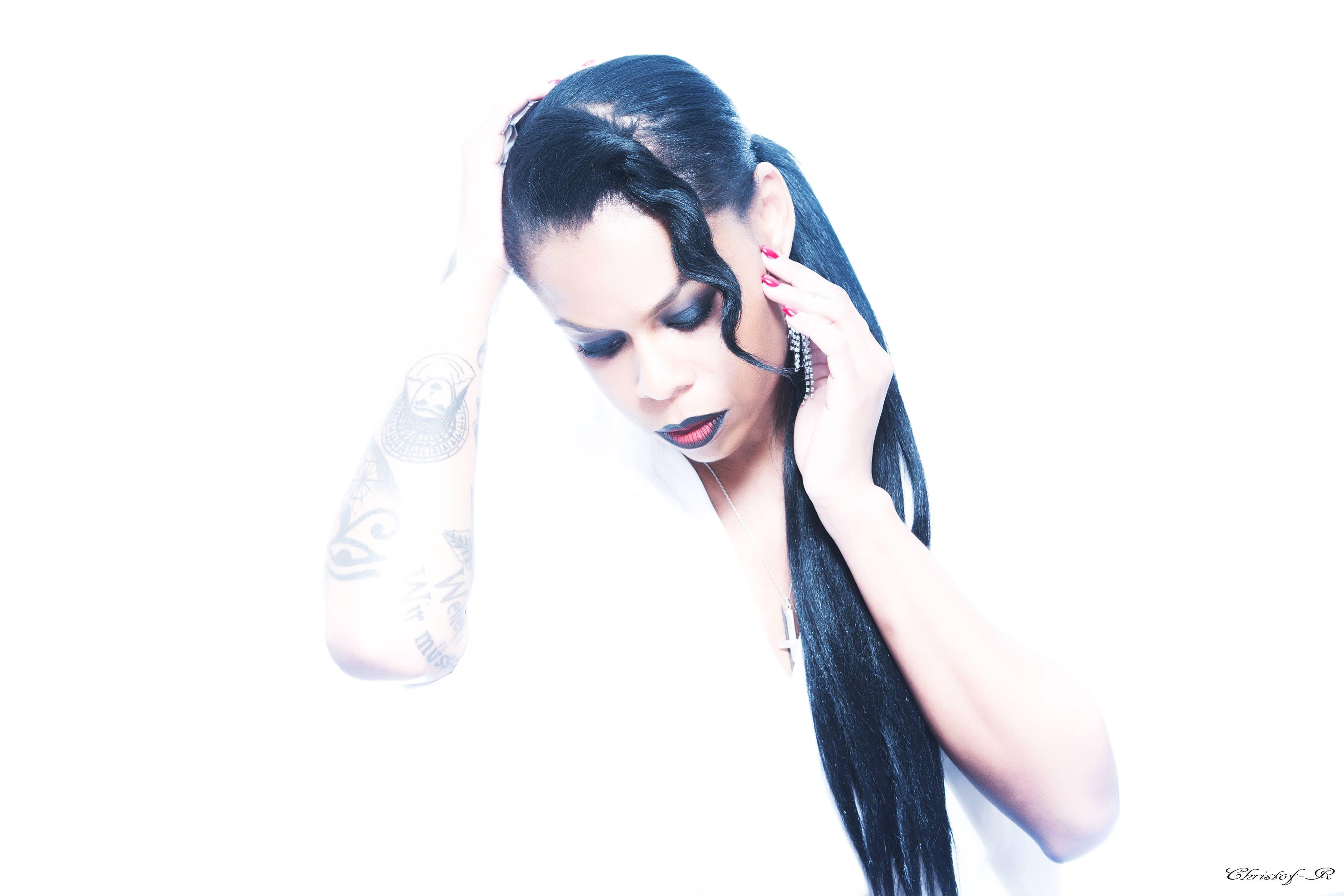 Black Model Alternative Inked
