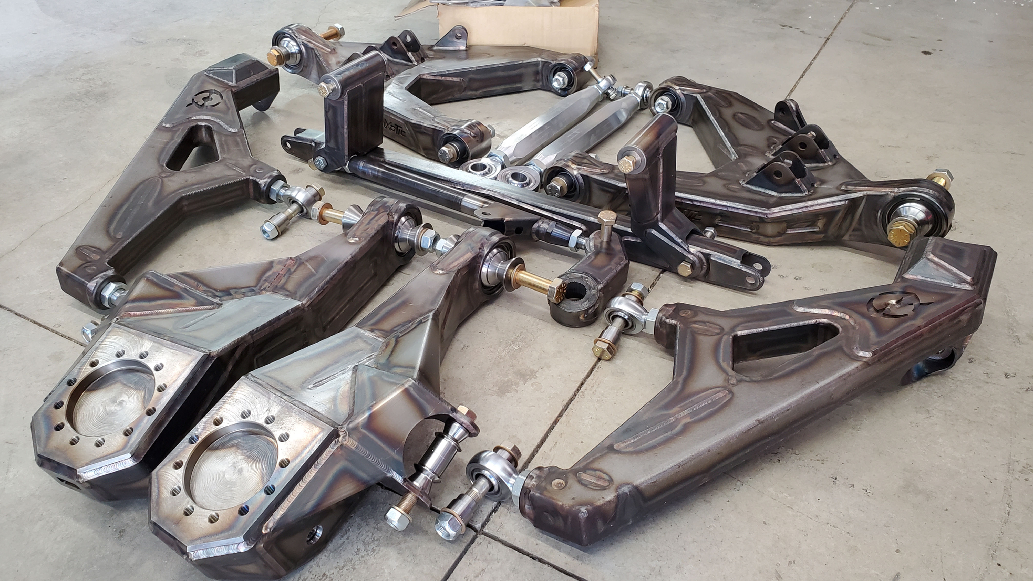 Toyota Tacoma J-Arm Race Kit 2005+