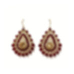 Alisa in Weinrot und Gold