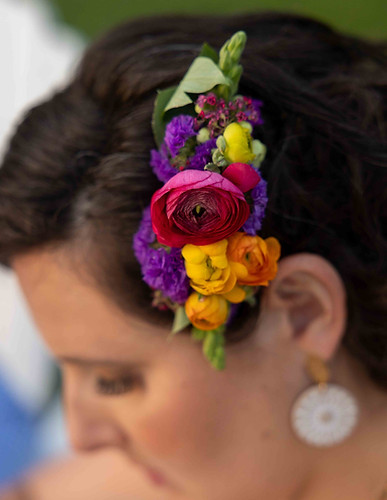 Bride floral comb.jpg