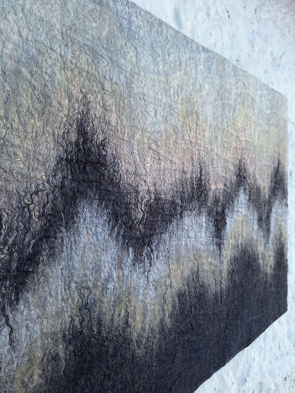 Thumbnail: modern wall hanging