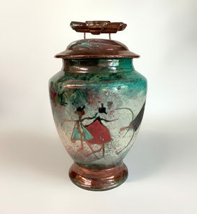 FANTASY Urn
$350