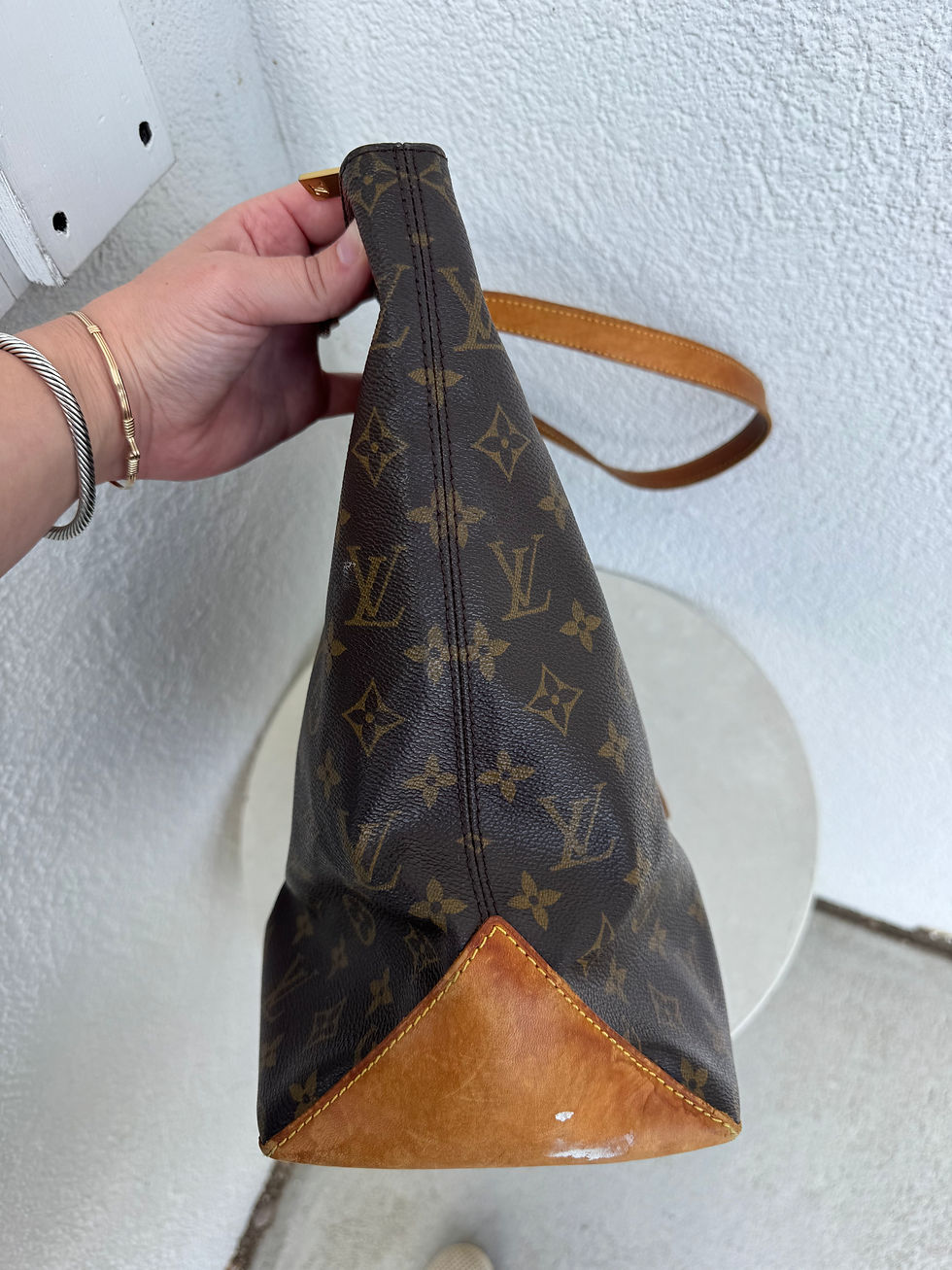 Thumbnail: Louis Vuitton Cabas Mezzo