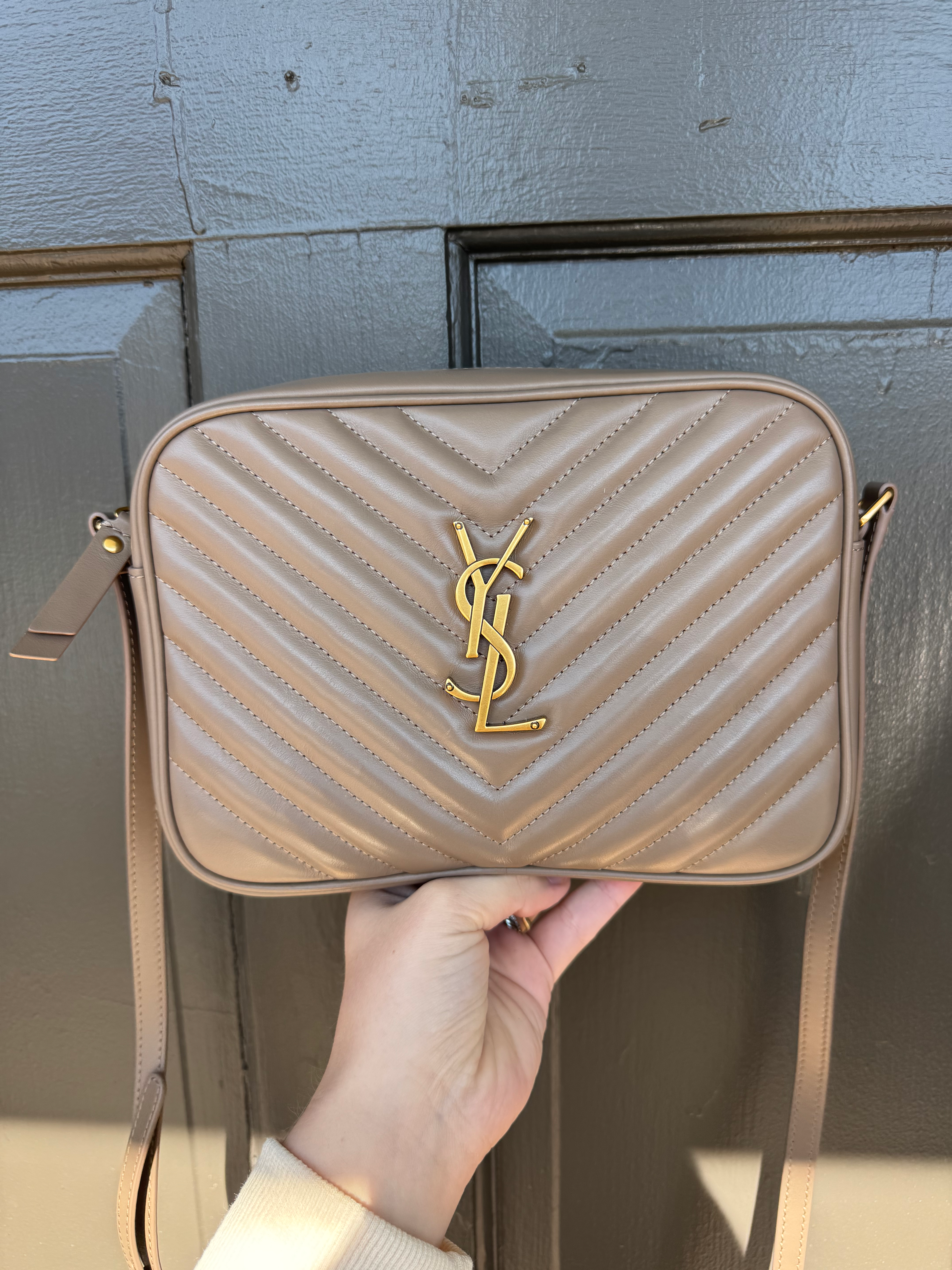 Saint Laurent Lou Camera