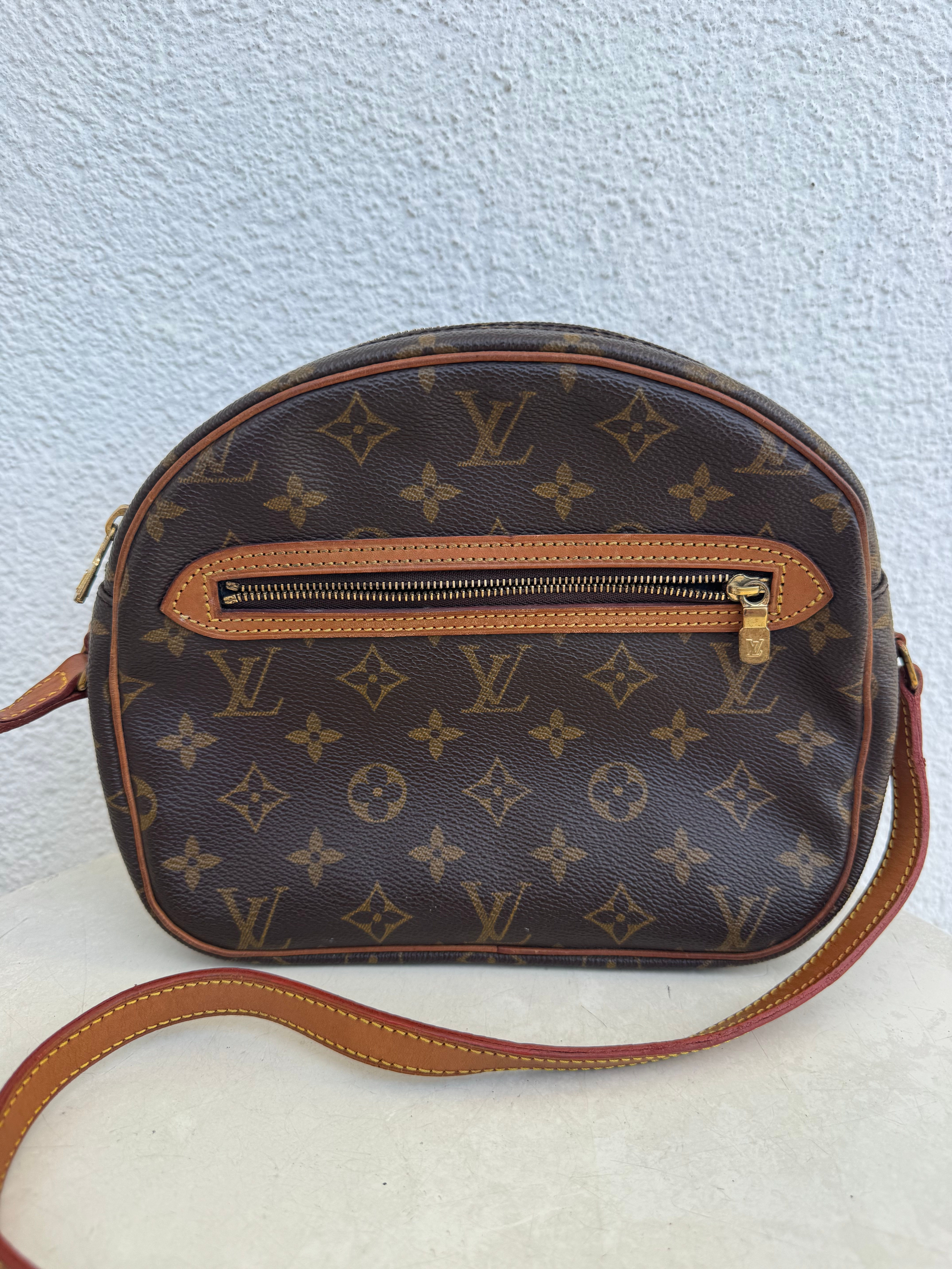 Louis Vuitton Senlis 
