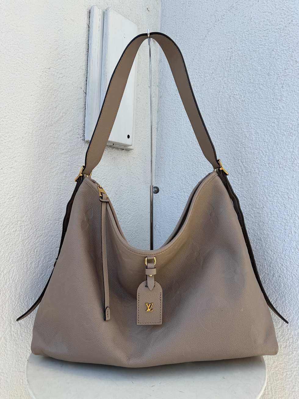 Louis Vuitton Carryall MM