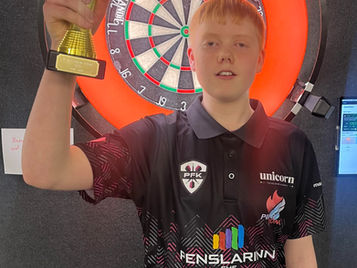 Kári Vagn vinnur Ása í 5. umferð í Bull's deildinni