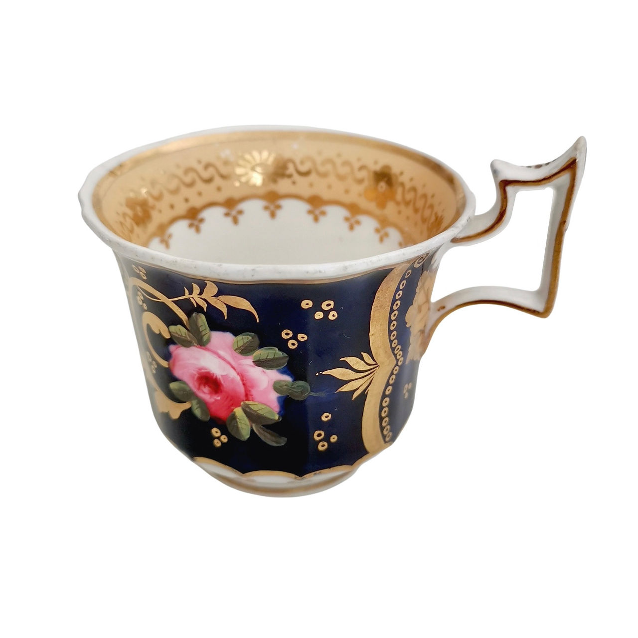 Orphaned coffee cup Yates (1)
